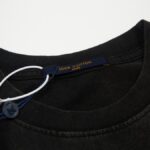 LV T-shirt Black Distressed Logo - Image 4
