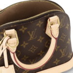 LV BAG - Image 5